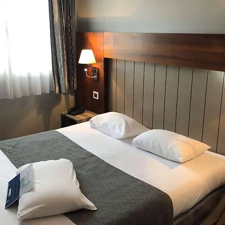 Le Neron - Logis Отель Fontanil-Cornillon